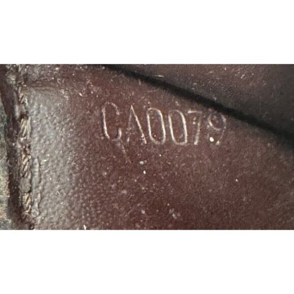 Louis Vuitton key ring coin pouch Vernis Bordeaux Pochette wallet patent leather - Picture 6 of 14